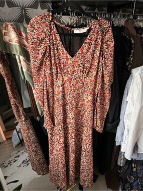 Astr Multicolor Floral V-Neck Midi Dress